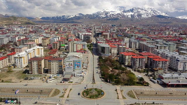 Sokağa Çıkma Yasağı Sonrası Van Sokakları Havadan Görüntülendi