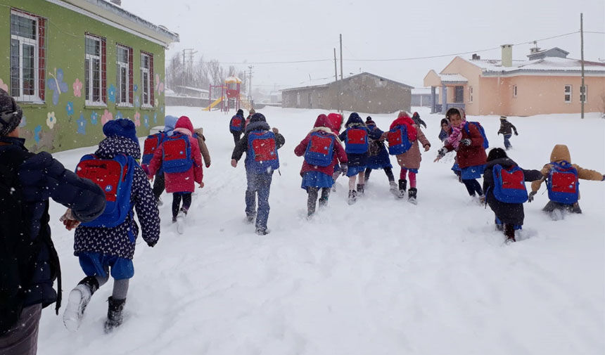 Van’da okullar tatil edildi