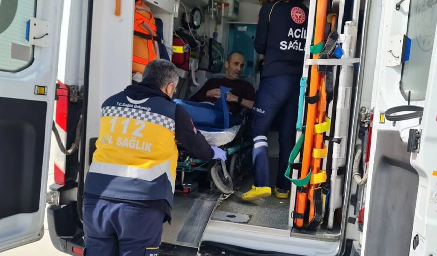 Van’da Ambulans Helikopter Göğüs Ağrısı Olan Hasta Için Havalandı.jpg3322