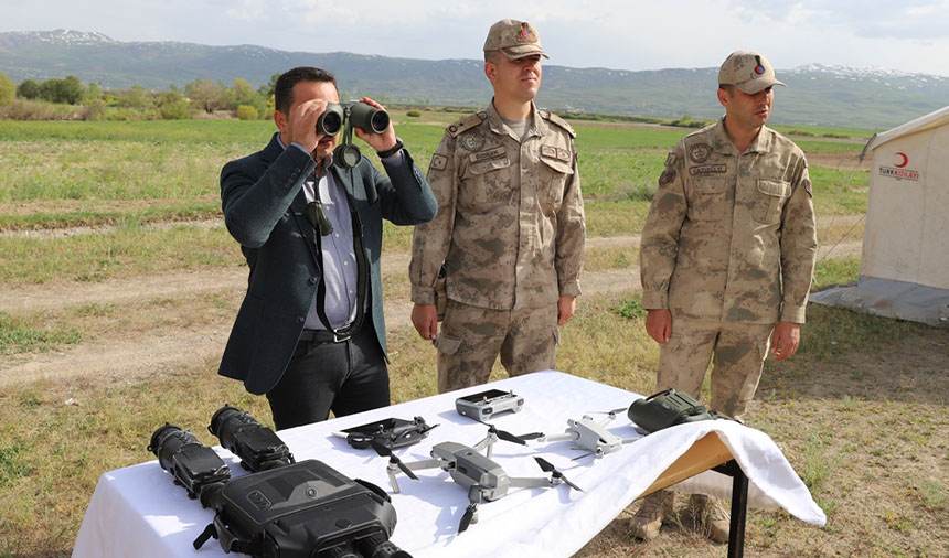 Muradiye'de inci kefali nöbeti sürüyor