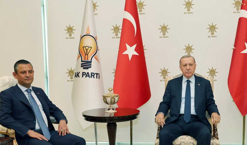 Erdoğan, Chp Genel Başkanı Özel’i Kabul Etti.jpg66562