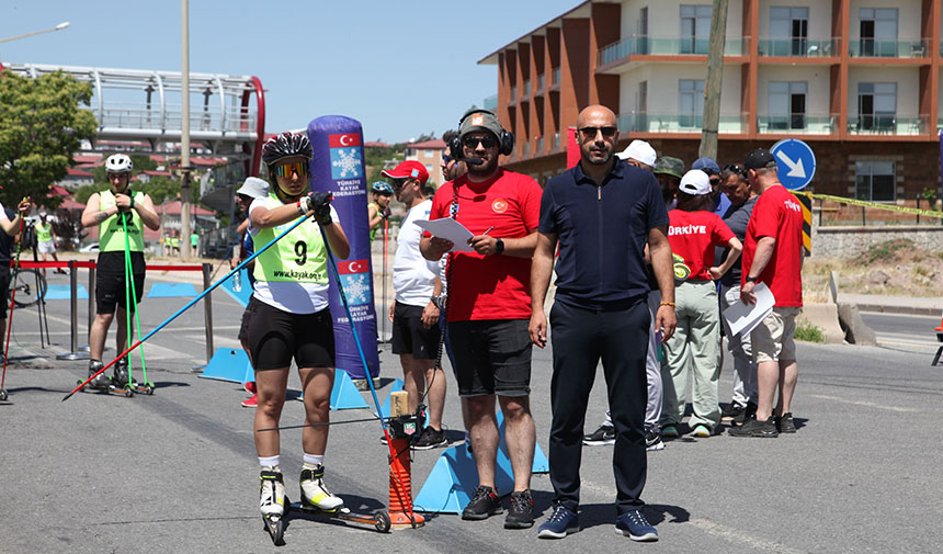 Tekerlekli Kayak Türkiye Şampiyonası, Ahlat’ta Başladı.jpg877