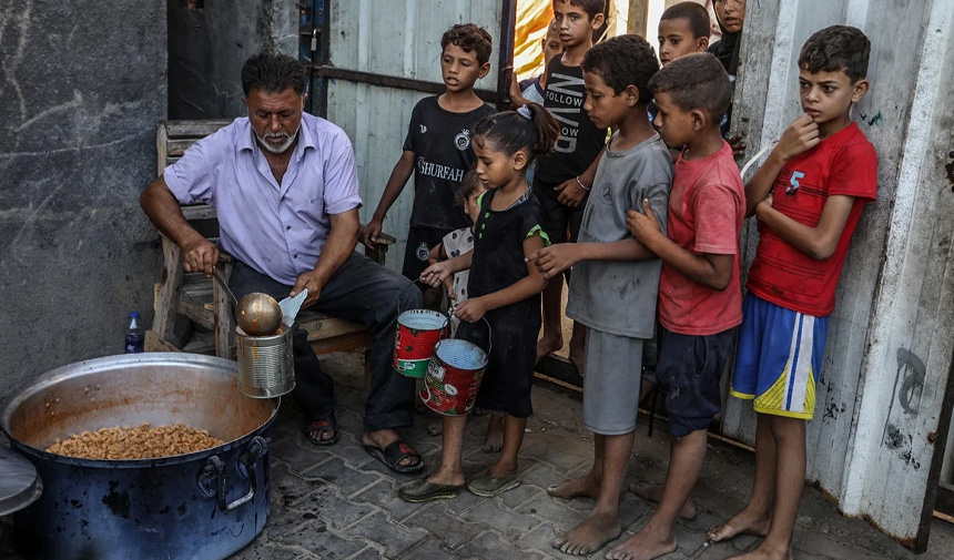 Gazzeli Çocuklar, Yemek Sırasında.jpg4