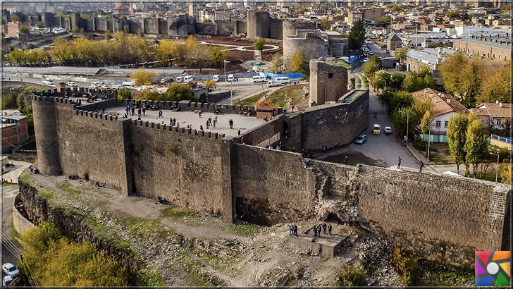 Amed Diyarbekir Surlari Gelgez