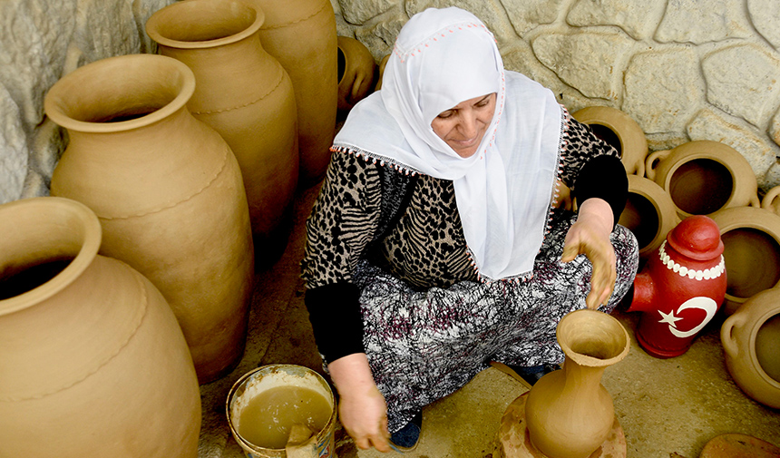 Asırlık Çanak Çömlek56