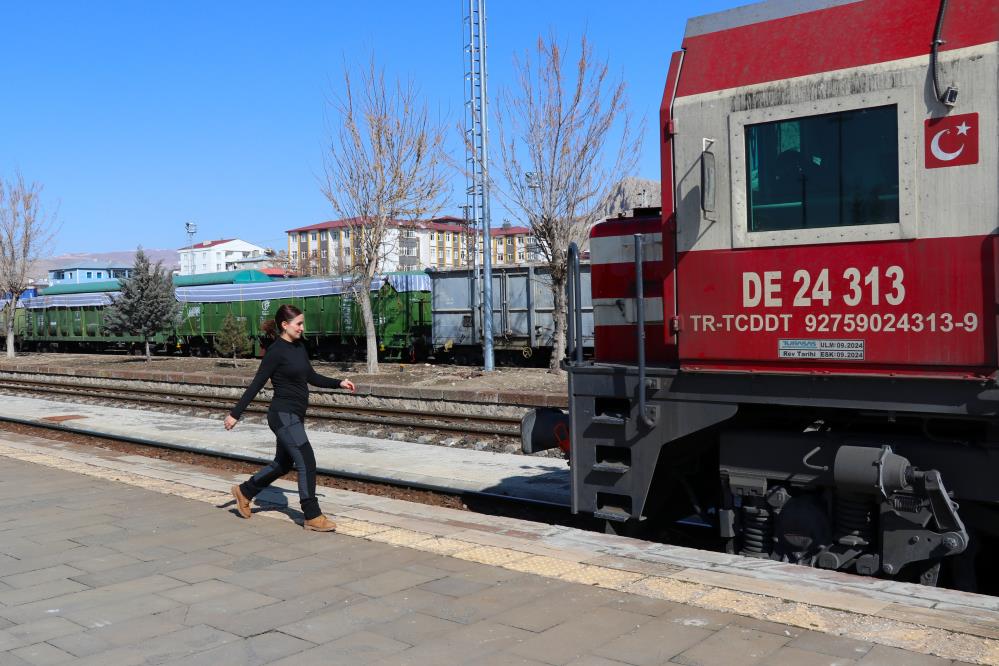 A W406904 08
