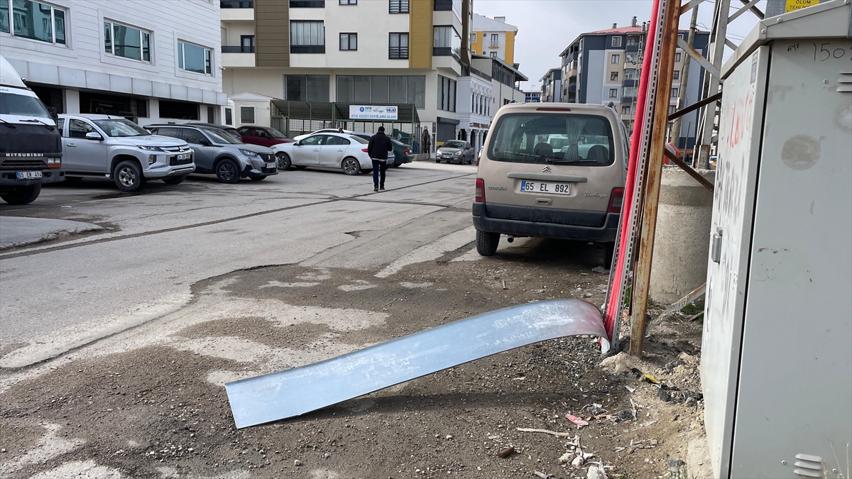 A A 20250410 37584757 37584750 V A N D A S I D D E T L I R U Z G A R C A T I L A R A Z A R A R V E R D I