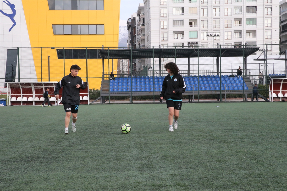 A A 20250424 37737316 37737315 V A N G U C U K A D I N F U T B O L T A K I M I N D A H E D E F 1 L I G