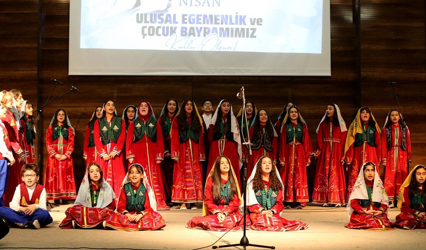 Müzik Öğretmeni Arzu Zorer Üzan.jpg01