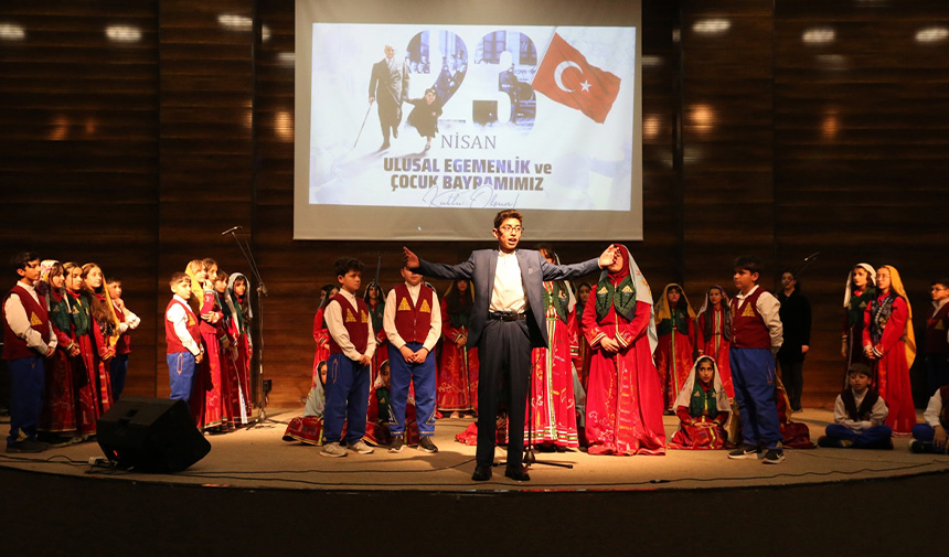 Müzik Öğretmeni Arzu Zorer Üzan.jpg3