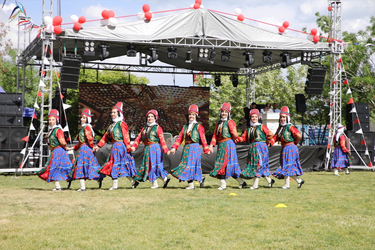 A A 20250530 38135365 38135363 V A N D A 12 U L U S L A R A R A S I I N C I K E F A L I G O C U K U L T U R V E S A N A T F E S T I V A L I B A S L A D I