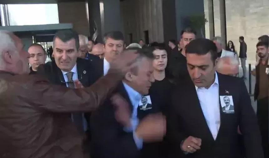 A D W F E S G R D H T F Y J G K U G Ö F