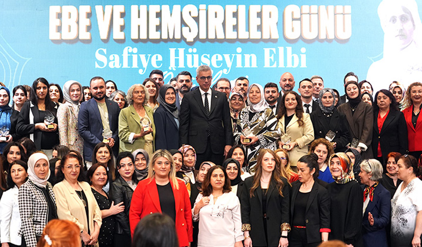 Bakan Memişoğlu.jpg0