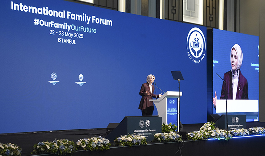 Mahinur Özdemir Göktaş.jpg6-3