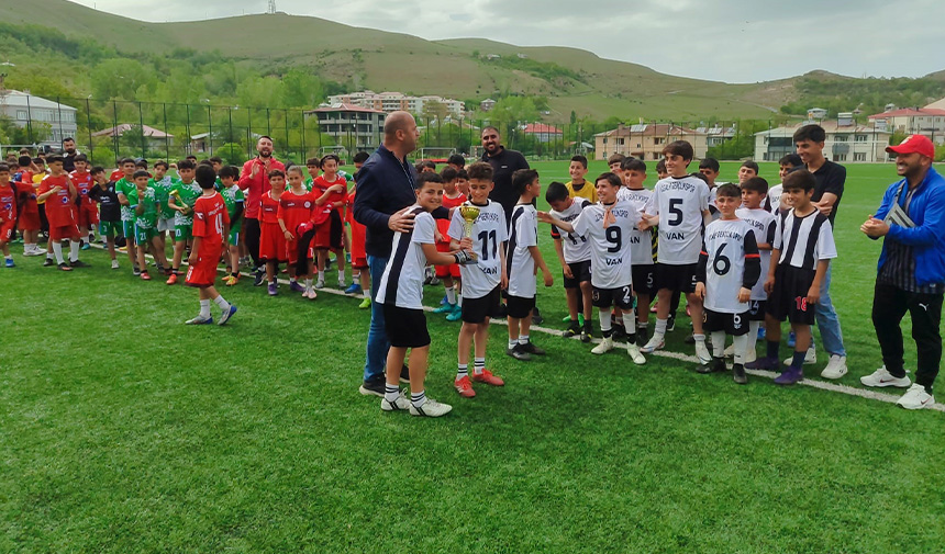 U12 Futbol Takımı