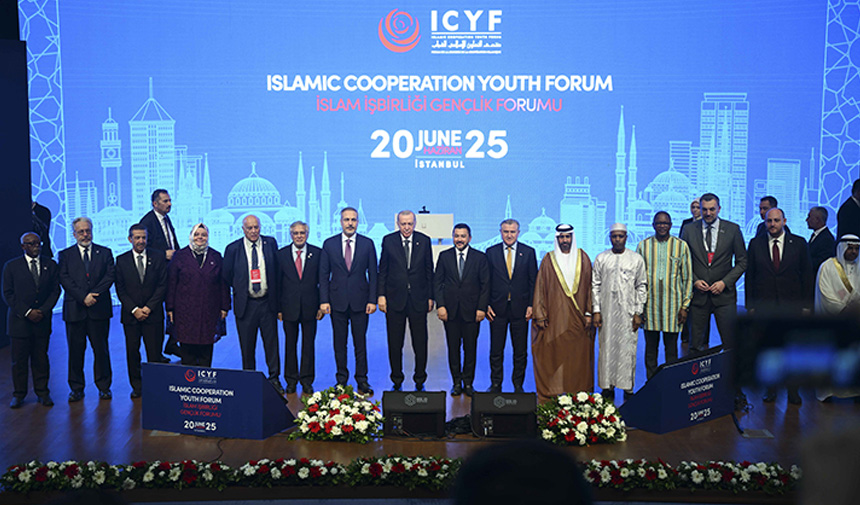 Cumhurbaşkanı Erdoğan.jpg8-4