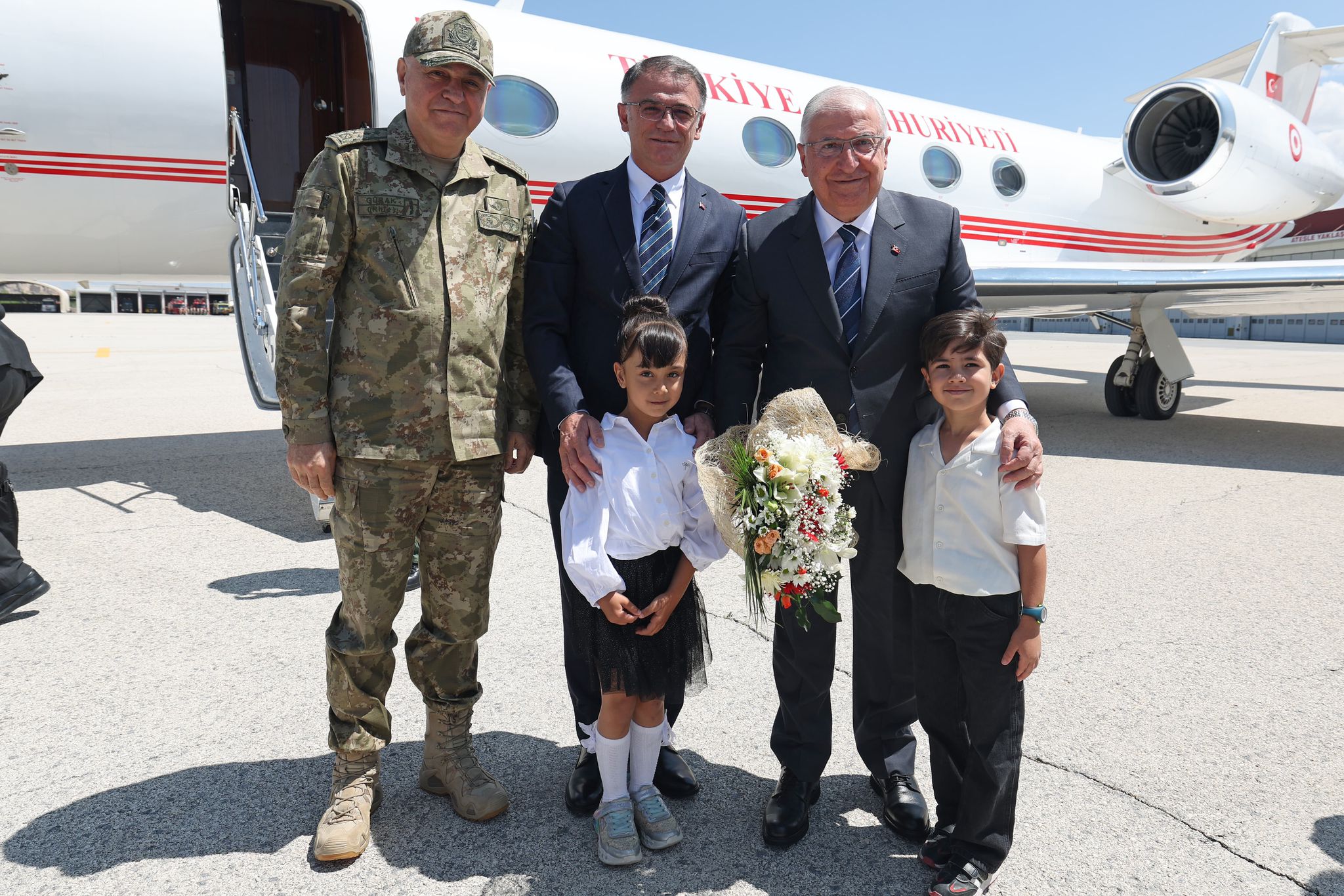 Gtu W Dk3 X M A Ahzei