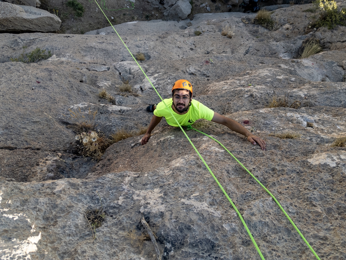 A A 20250708 38502061 38502055 T E K B A C A G I Y L A Z I R V E L E R I Z O R L A Y A N S P O R C U P A R A T I R M A N I S T A I L K S A M P I Y O N O L M A Y I H E D E F L I Y O R