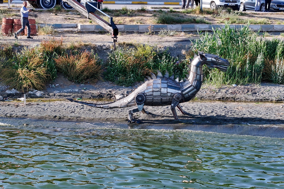 A A 20250716 38574924 38574892 I R A N L I H E Y K E L T I R A S H U R D A D E M I R L E R D E N V A N G O L U C A N A V A R I Y A P T I