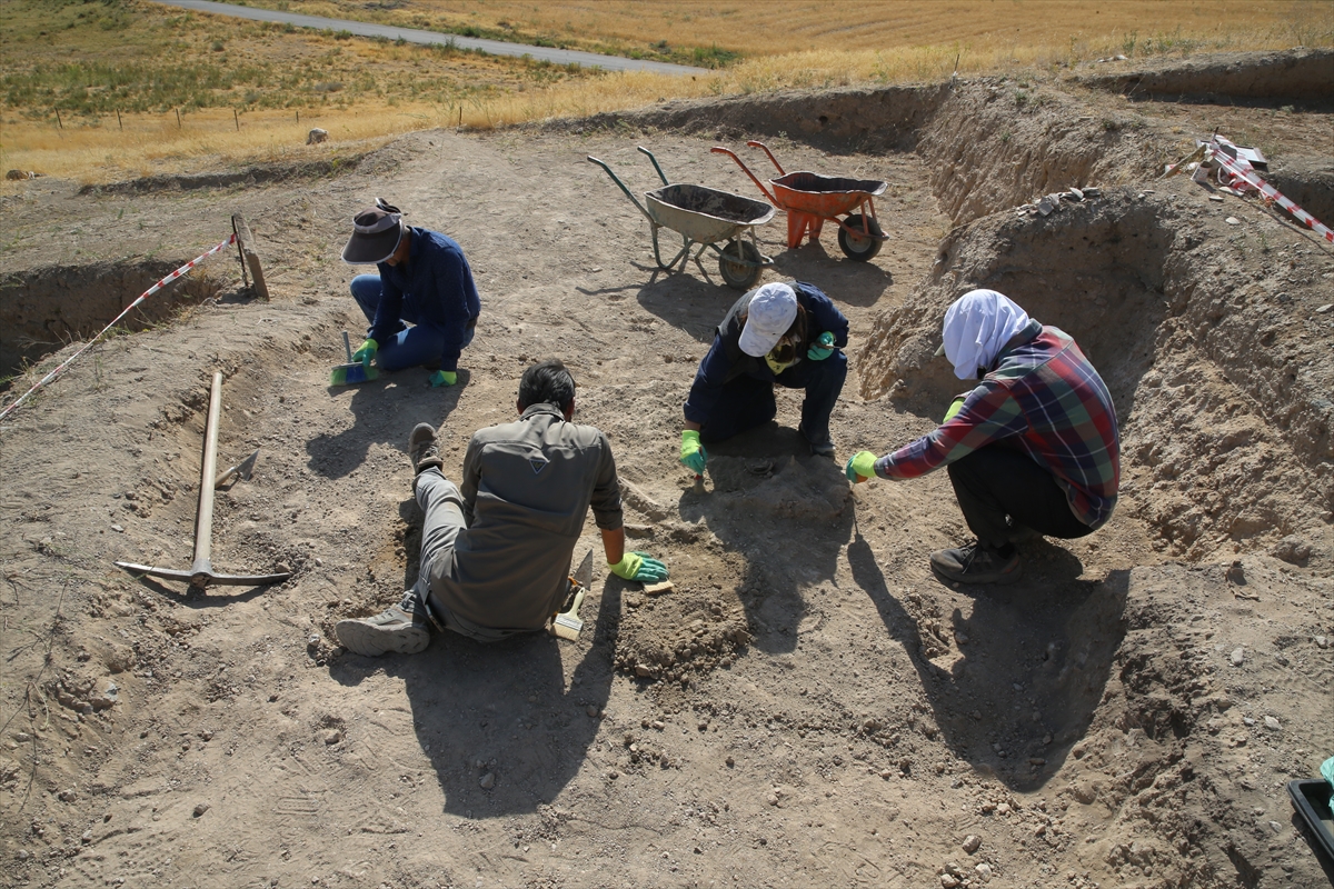 A A 20250723 38635359 38635350 A R K E O L O G L A R K A V U R U C U S I C A K T A U R A R T U L A R I N A S I R L A R O N C E K I Y A S A M I N I N I Z L E R I N I A R A S T I R I Y O R