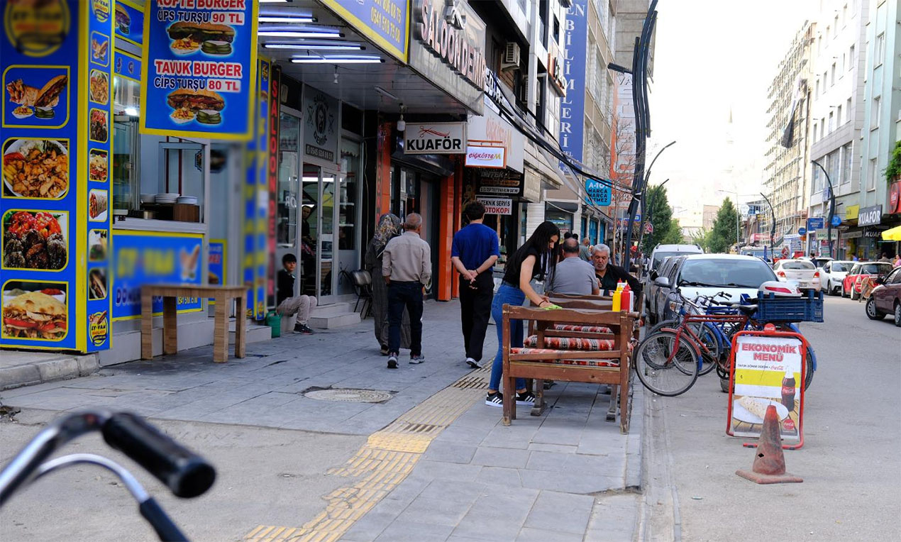 Ipekyolu Kaldirim Isgali 2