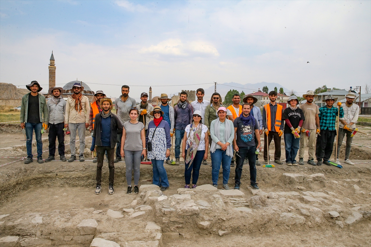 A A 20250804 38740788 38740779 E S K I V A N S E H R I K A Z I L A R I N D A O S M A N L I K I S L A S I I Z I N E R A S T L A N D I