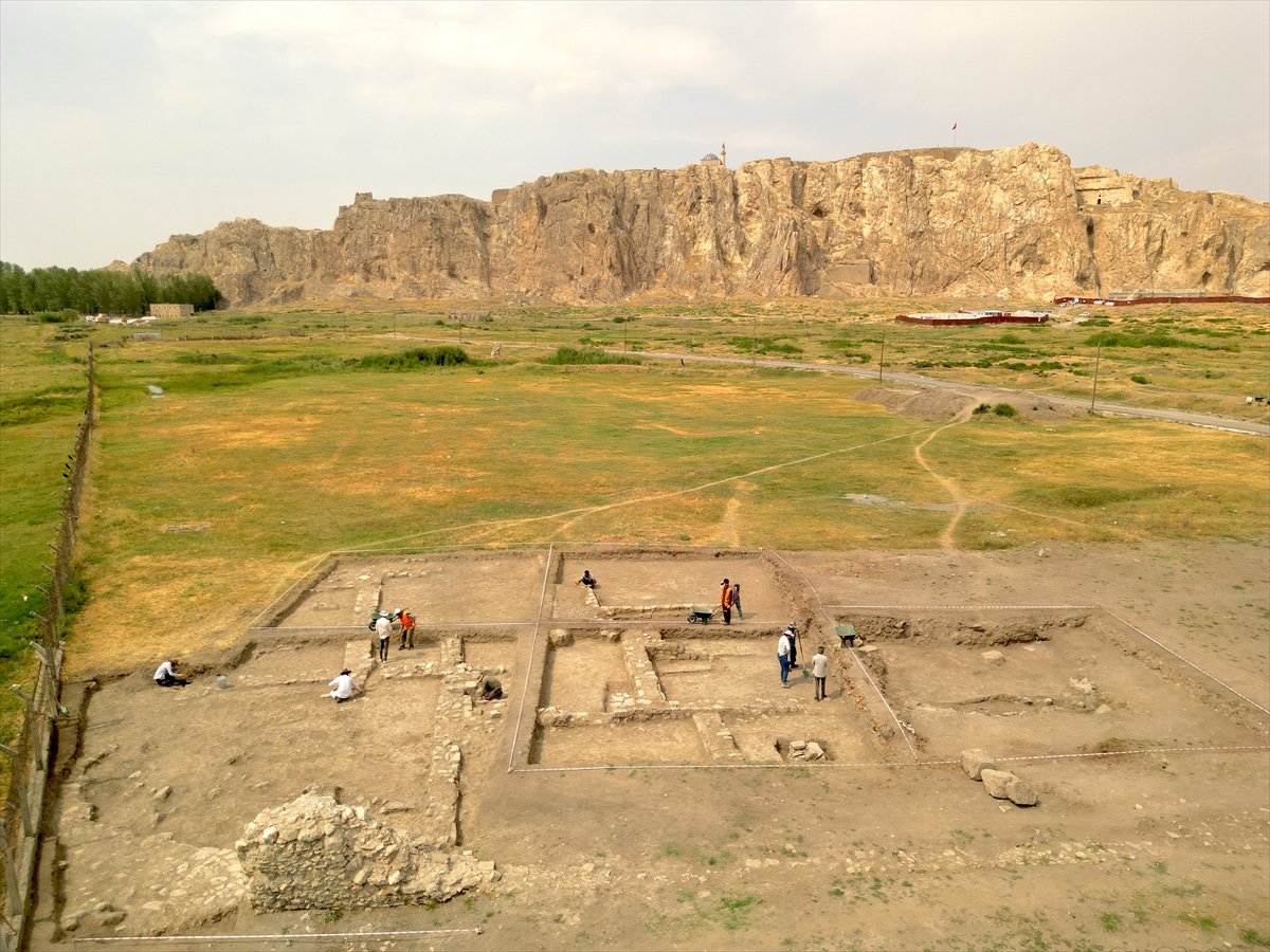 A A 20250804 38740788 38740781 E S K I V A N S E H R I K A Z I L A R I N D A O S M A N L I K I S L A S I I Z I N E R A S T L A N D I