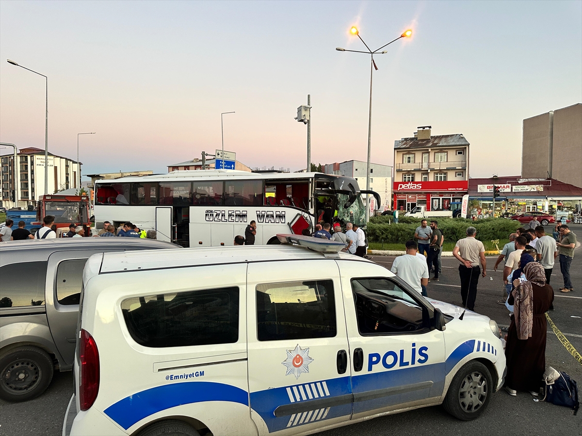 A A 20250814 38830980 38830978 E R Z U R U M D A Y O L C U O T O B U S U I L E T R A K T O R U N C A R P I S T I G I K A Z A D A 8 K I S I Y A R A L A N D I