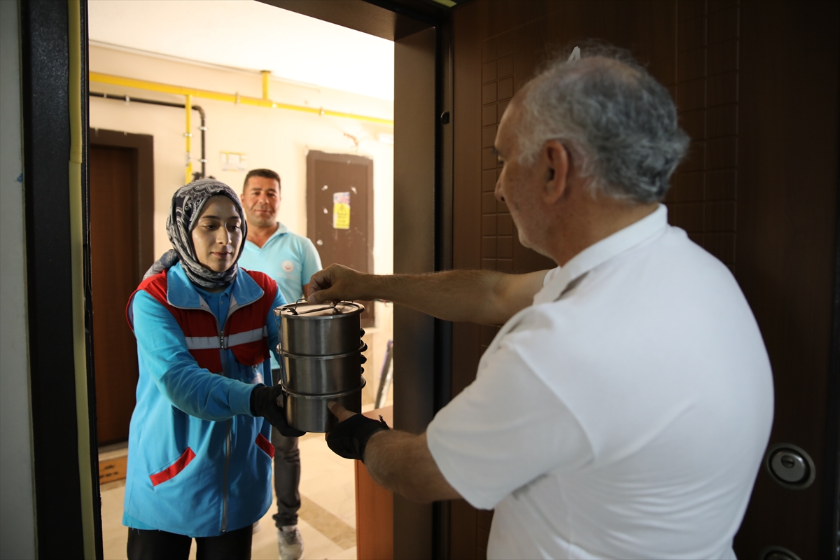 A A 20250829 38955642 38955641 P S I K O L O G L A R I N Y O N L E N D I R M E S I Y L E R E S I M C I Z M E Y E B A S L A D I H A Y A T I D E G I S T I