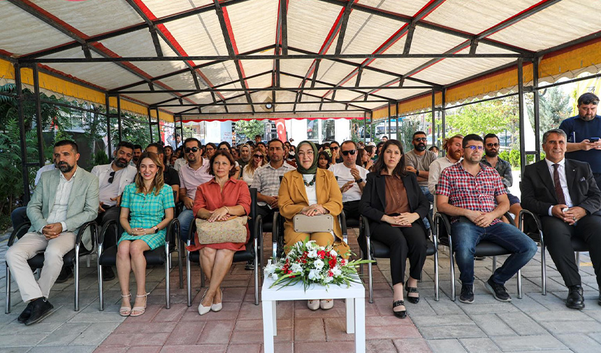 Dijital Gençlik Merkezi.jpg0