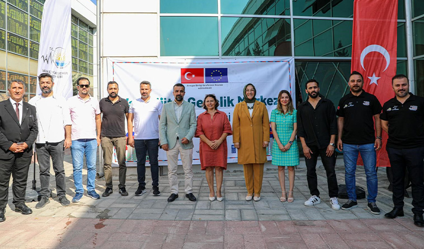 Dijital Gençlik Merkezi.jpg4