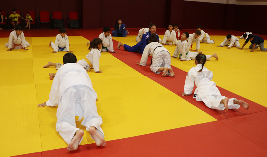 Dwasefdrhtfgyjhukjıklş