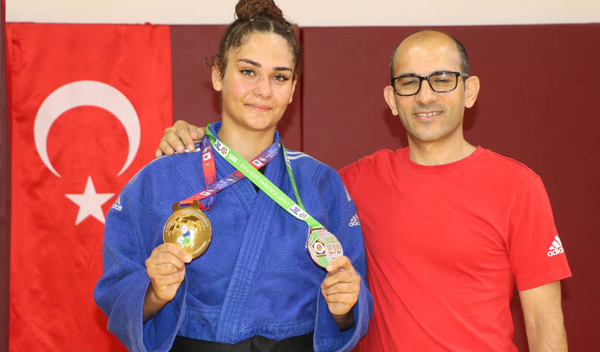 Dwasefgdrthfygjukhljk