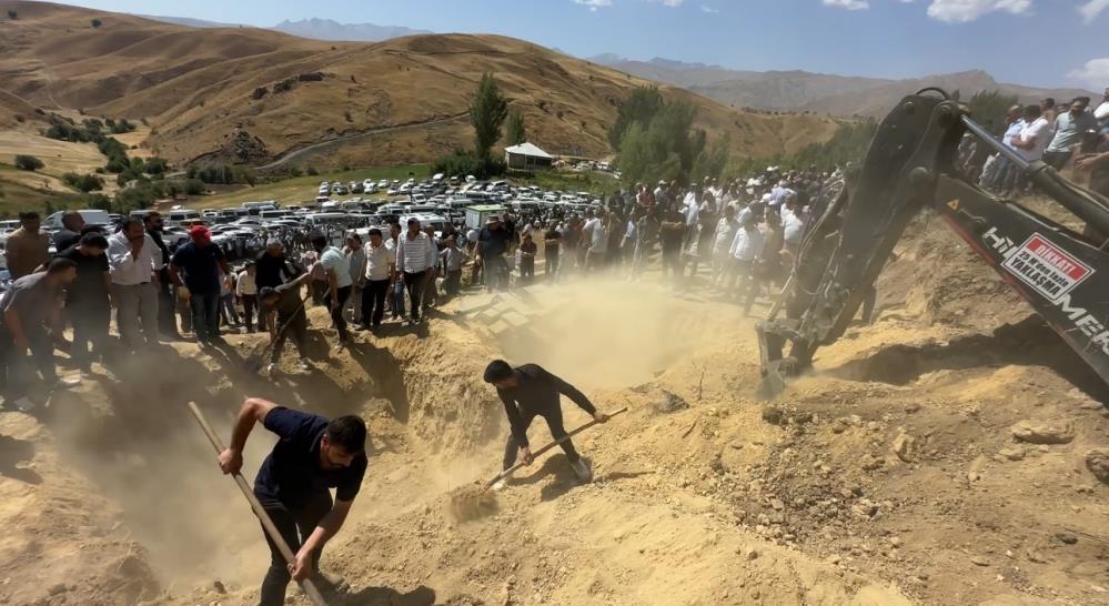 Hakkari Cenaze Defin 2