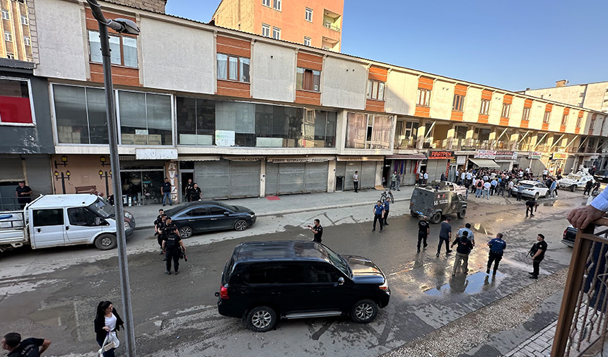 Taşlı Sopalı Kavga