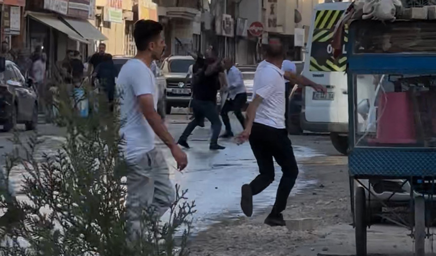 Taşlı Sopalı Kavga.jpg4