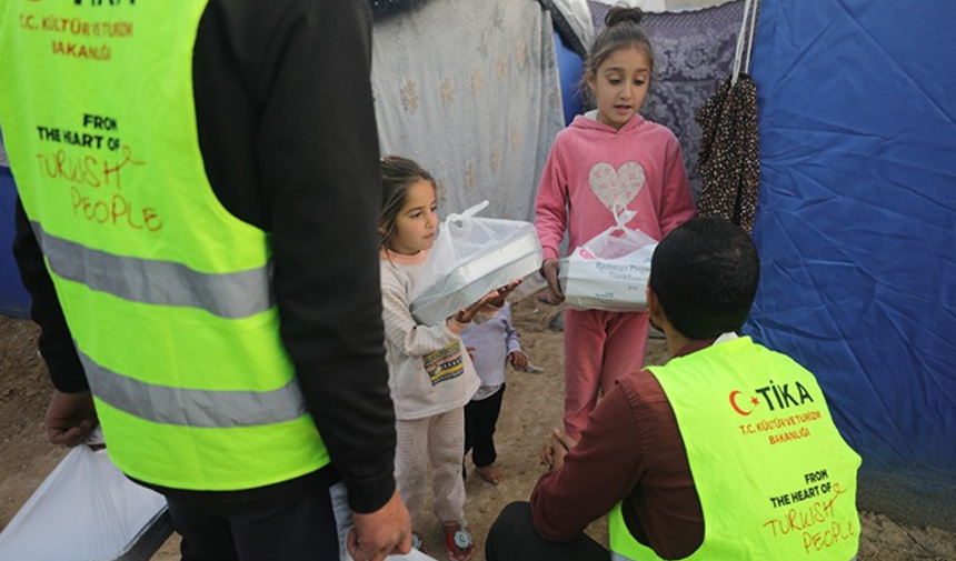 Tika Gıda Yardımı.jpg3