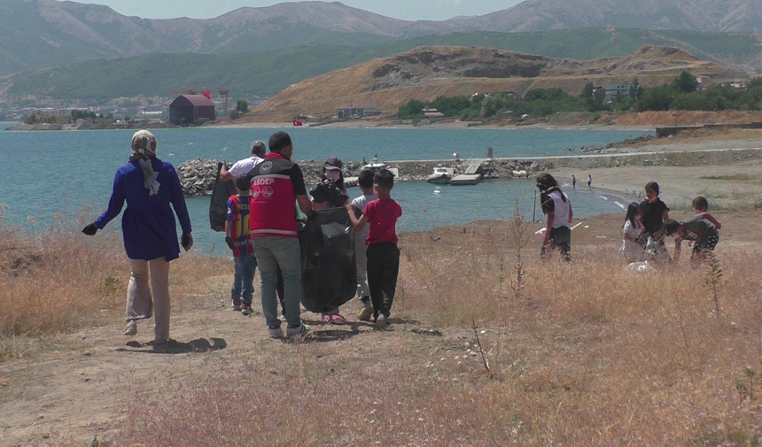 Van Gölünde Temizlik.jpg1.Jpg1