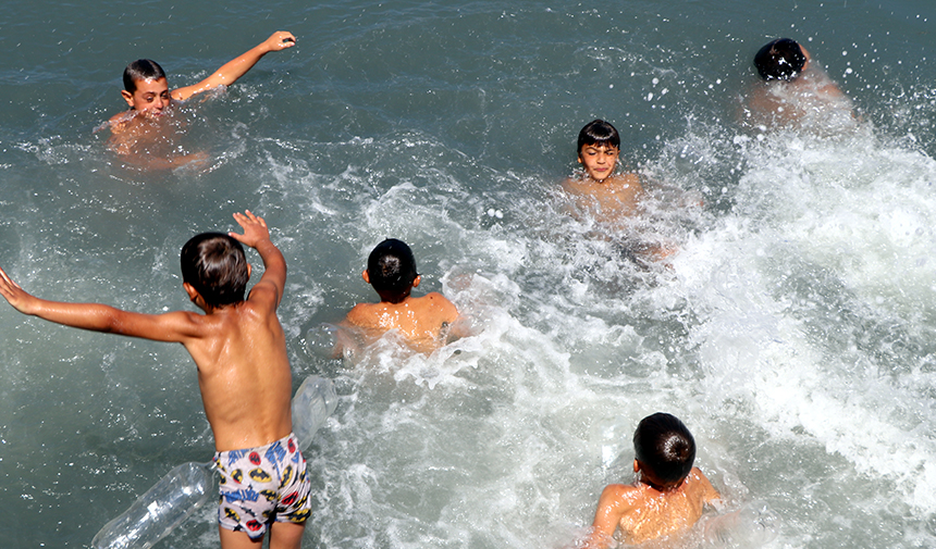 W F E S G D R F H T G J H J K