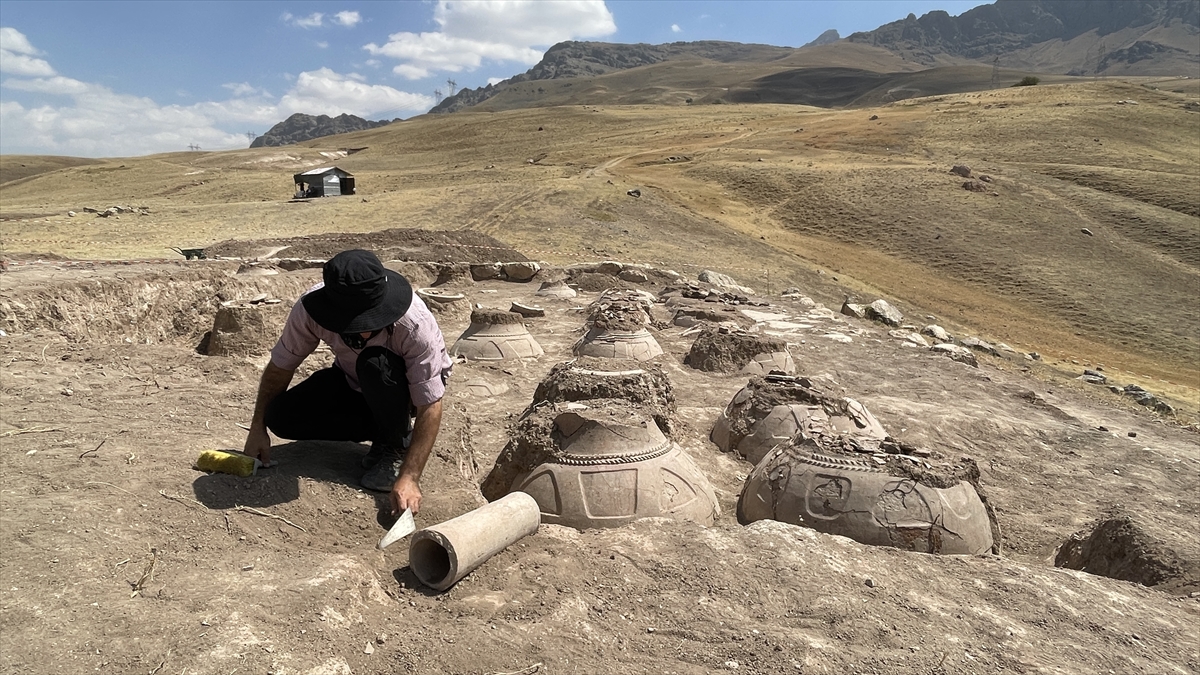 A A 20250907 39043381 39043365 V A N D A K I K E V E N L I K A L E S I K A L I N T I S I N D A C I V I Y A Z I L I 76 P I T H O S O R T A Y A C I K A R I L D I