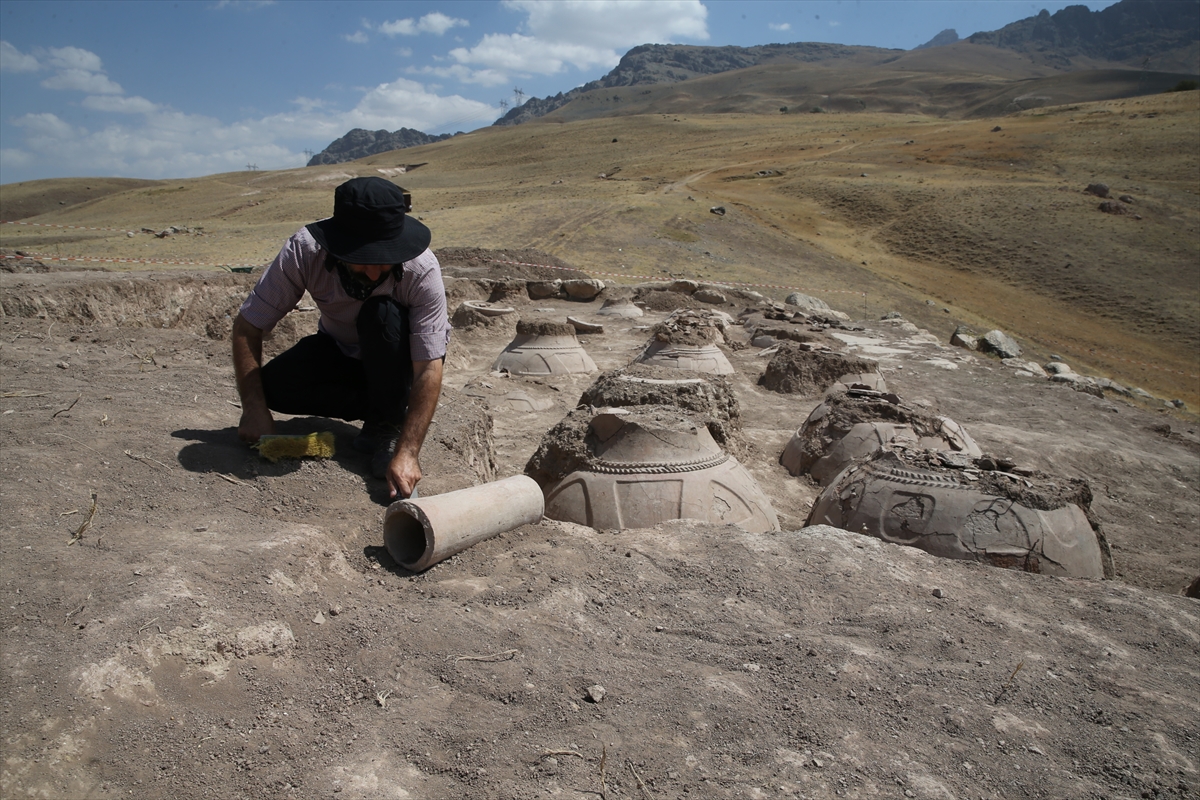 A A 20250907 39043381 39043380 V A N D A K I K E V E N L I K A L E S I K A L I N T I S I N D A C I V I Y A Z I L I 76 P I T H O S O R T A Y A C I K A R I L D I