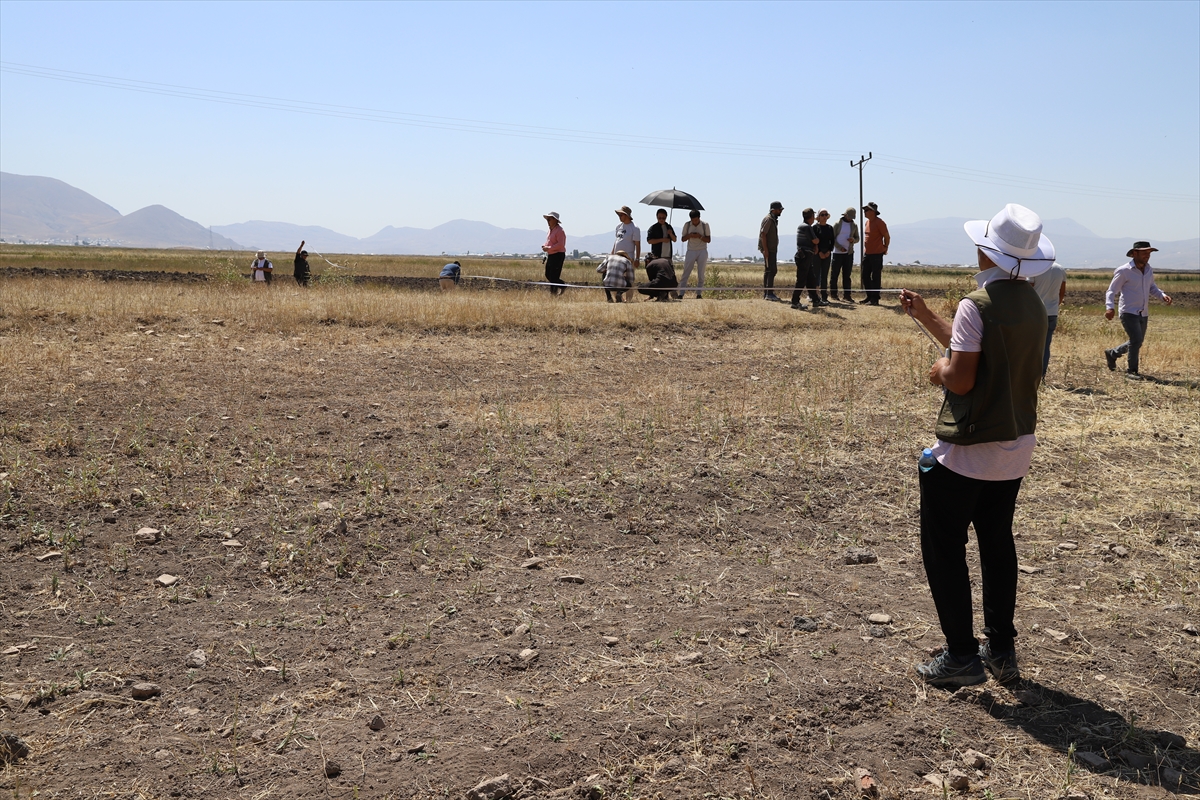 A A 20250911 39081507 39081499 M O G O L L A R I N V A N D A K I Y A Z L I K S A R A Y I N I N G U N Y U Z U N E C I K A R I L M A S I I C I N K A Z I L A R B A S L A D I