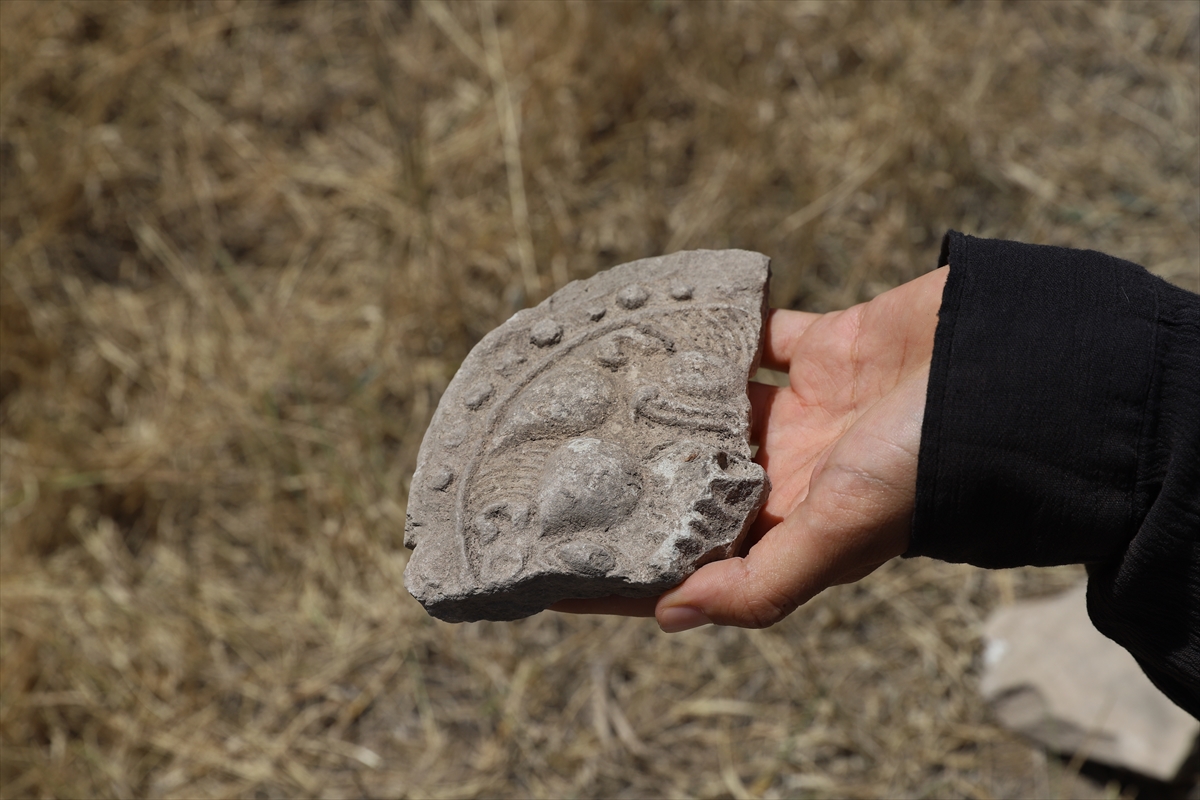 A A 20250911 39081507 39081502 M O G O L L A R I N V A N D A K I Y A Z L I K S A R A Y I N I N G U N Y U Z U N E C I K A R I L M A S I I C I N K A Z I L A R B A S L A D I