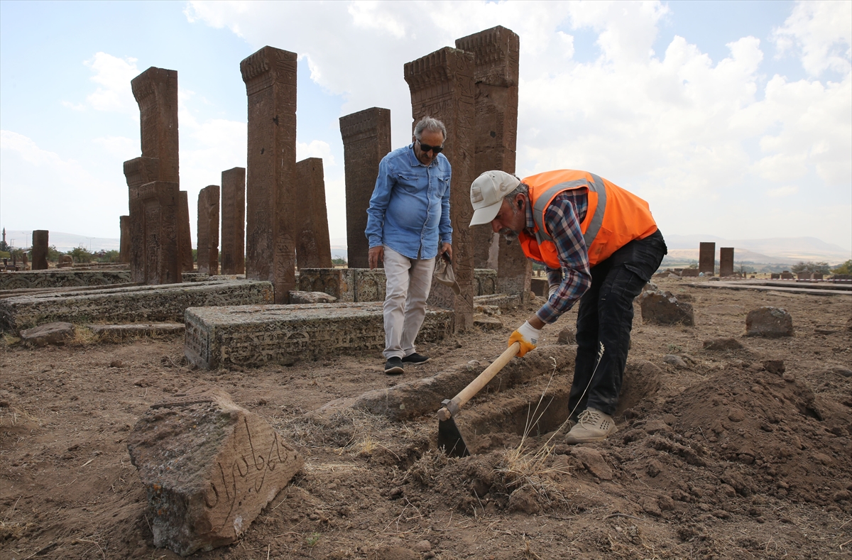 A A 20250916 39126041 39126026 S E L C U K L U M E Y D A N M E Z A R L I G I N D A O R T A Y A C I K A R I L A N M E Z A R S A Y I S I 10 B I N I A S T I