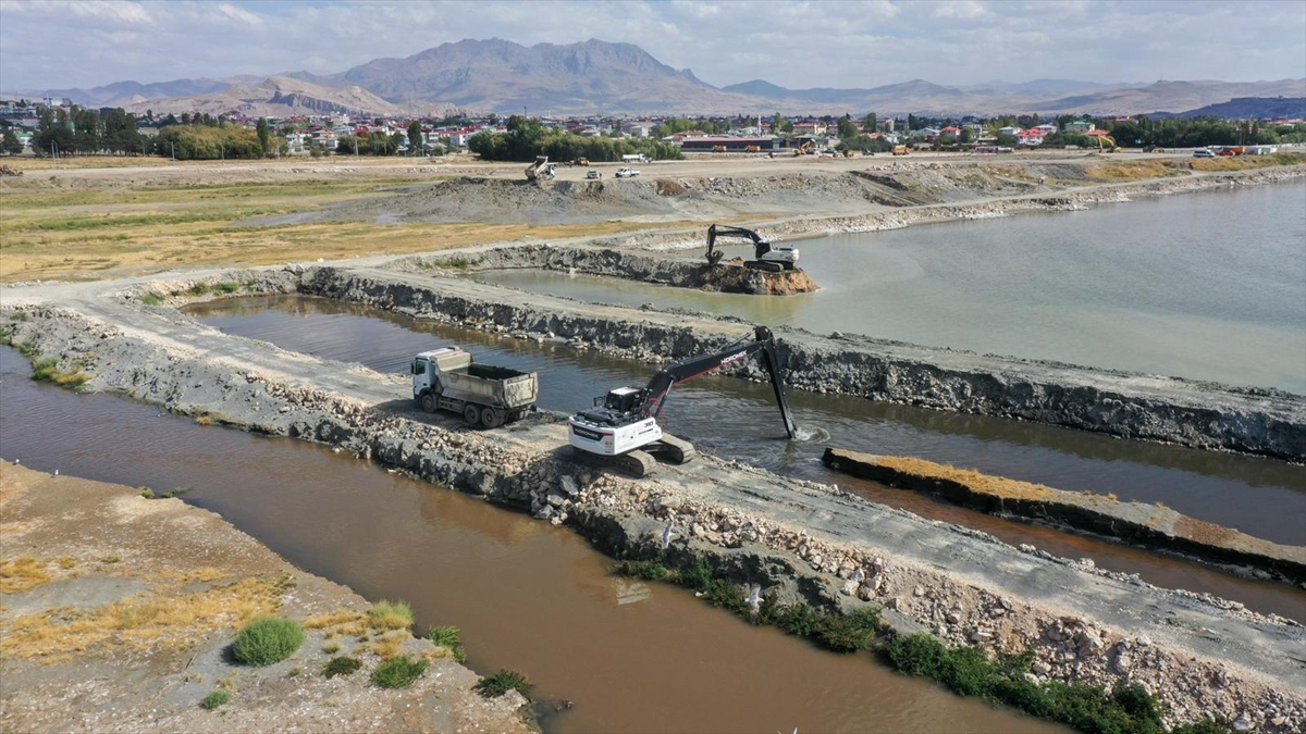 A A 20250922 39193414 39193405 V A N G O L U N U N Z E M I N I N D E N 1 M I L Y O N 970 B I N M E T R E K U P D I P C A M U R U V E B A L C I K C I K A R I L D I