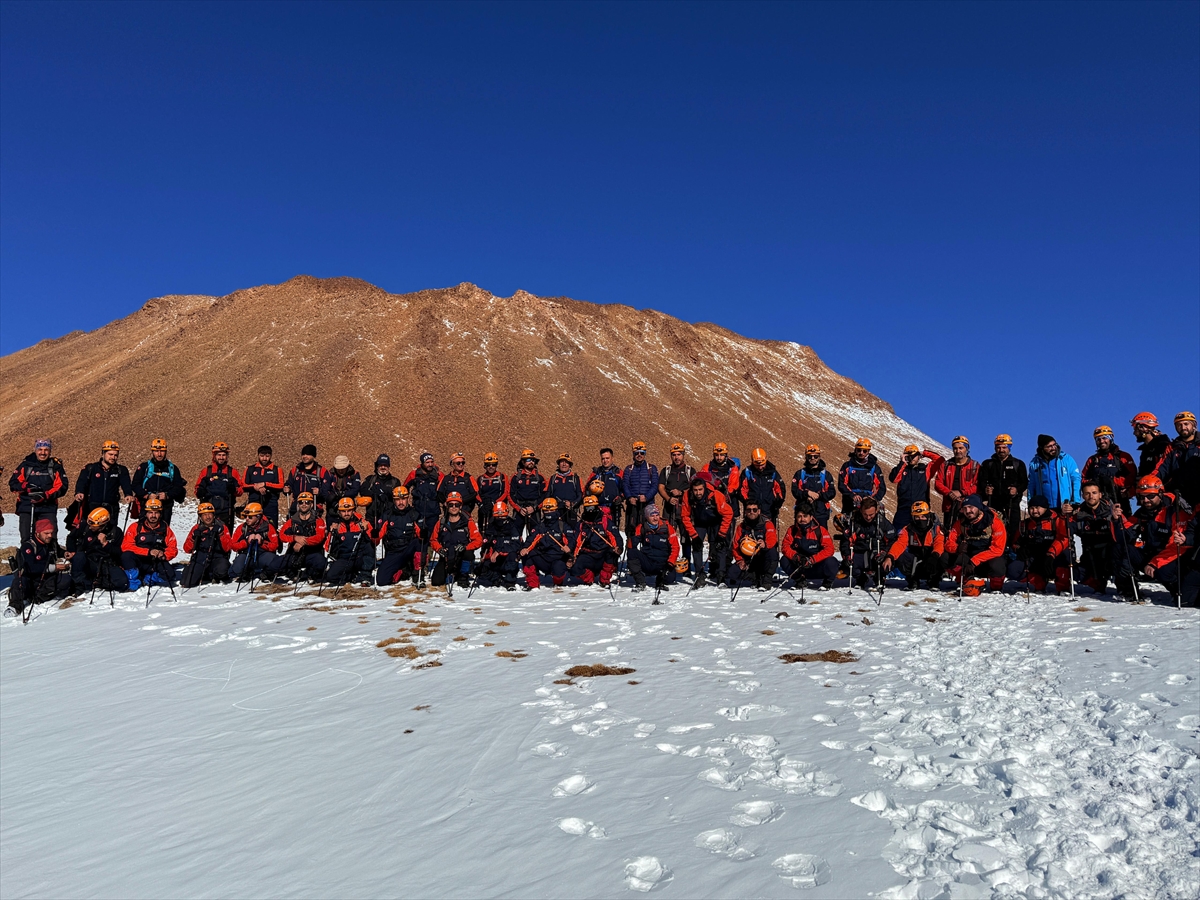 A A 20250924 39209089 39209075 E R E K V E S U P H A N D A G L A R I N D A A R A M A K U R T A R M A K A M P I D U Z E N L E N D I