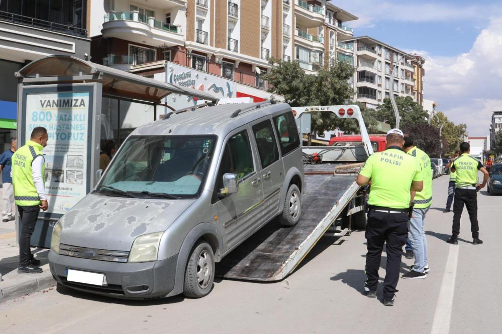 Hatali Park Van 25