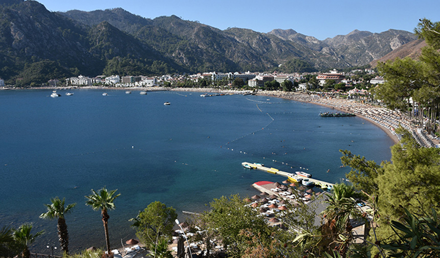 Yabancı Turist.jpg2