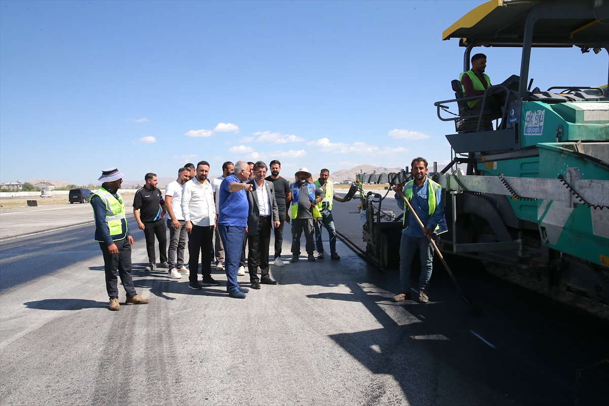 A A 20251005 39315758 39315747 V A N F E R I T M E L E N H A V A L I M A N I N I N P I S T I N I Y E N I L E M E C A L I S M A L A R I N D A 300 P E R S O N E L C A L I S I Y O R