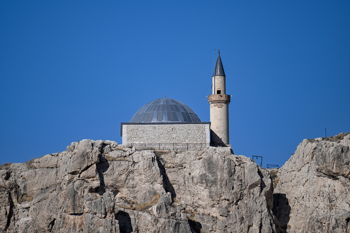 A A 20251007 39333215 39333206 S U L E Y M A N H A N C A M I V A N K A L E S I N I N Z I R V E S I N D E Z I Y A R E T C I L E R I N I A G I R L I Y O R